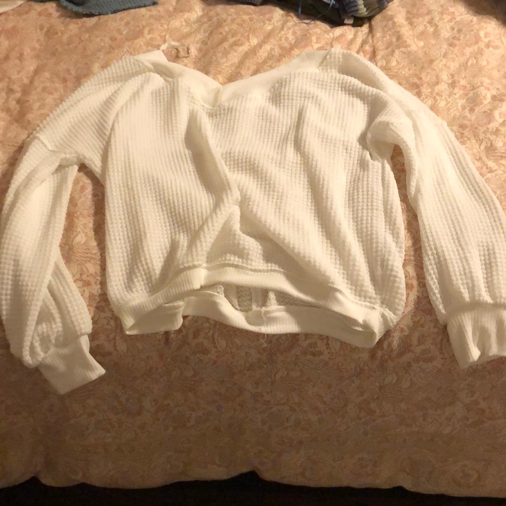 Boutique v-neck and v-back waffle top